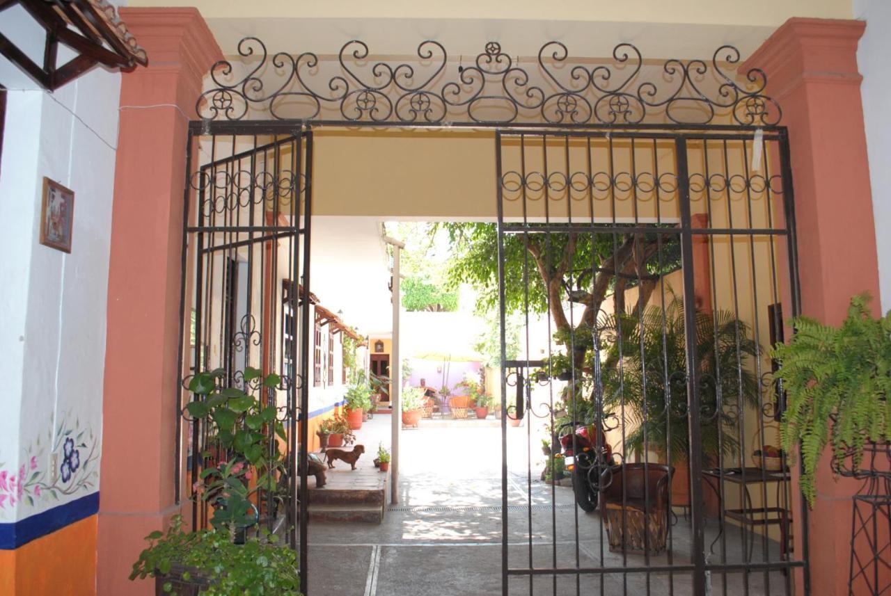 La Hacienda Tlaquepaque Hotel Екстериор снимка